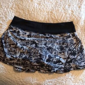Lululemon tennis skirt size 8.